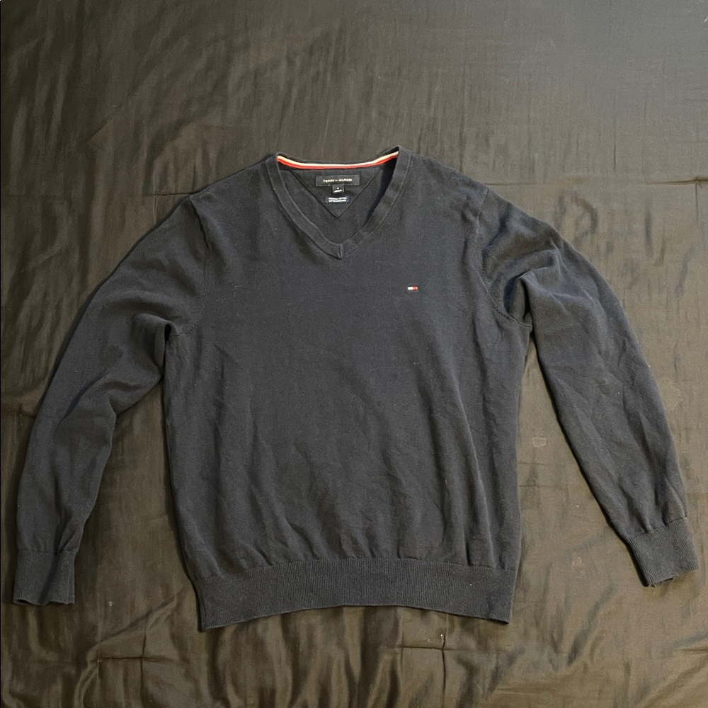 Tommy Hilfiger Men's Navy V-Neck Sweater